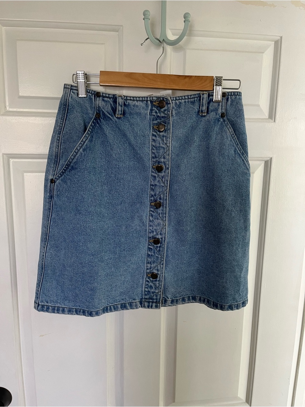 Liz Claiborne high waisted Button-Front Denim skirt